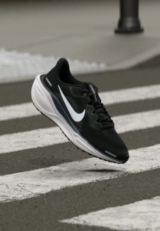 Nike Pegasus Trail 5 Kids Trail Running Shoes Black £39.95 Code PACE15