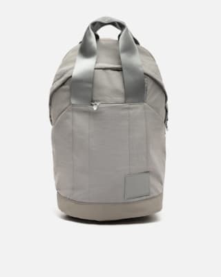 Mochila en nylon con bolsillo para portátil 14 pulgadas por 15€