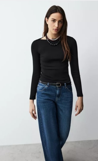 Camiseta cuello barco canale por 3.99€.