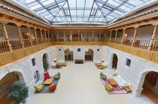 AZZ Peñafiel Las Claras Hotel & Spa: 1 noche con spa por 53€ en Buscounchollo