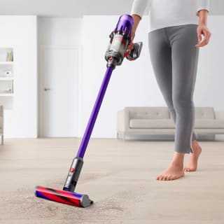 Dyson Aspiradora Inalámbrica V12 Digital Slim por $5,599 en Costco