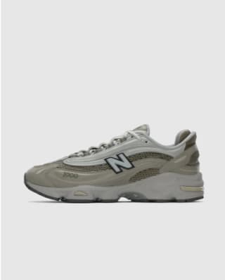 Zapatillas New Balance M1000 por 71.1€