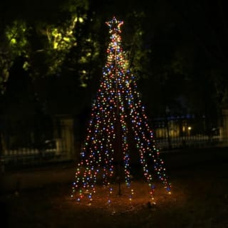 XXL Led-kerstboom voor buiten 350 cm voor €29,95 bij Action