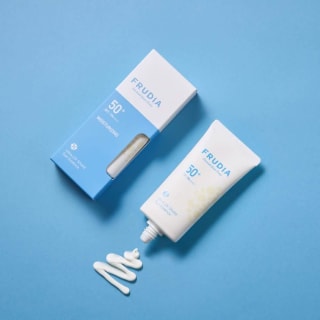 Frudia Ultra UV Shield Sun Essence (SPF50+ PA++++) $11.815 solo en Sokobox, Chile