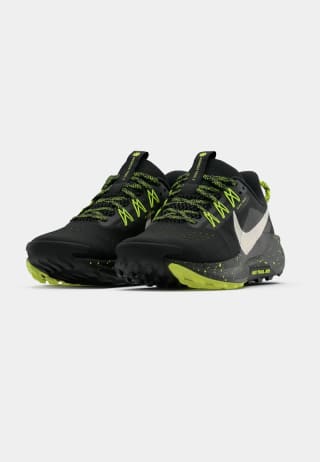 Nike Pegasus Trail 5 DV3864-011 por 69,90€ en Privé by Zalando