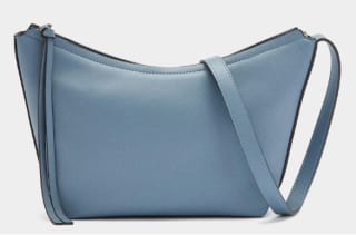 Bandolera de mujer con cierre de cremallera en liso Parfois por 9.99€