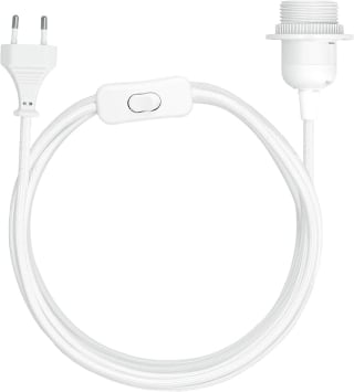 Kwmobile E27 fitting met schakelaar voor €2,59 bij Amazon.nl