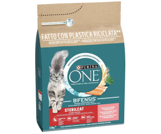 3x2 Purina ONE Bifensis Gato Esterilizado Salmón 2,8kg por 11,69€