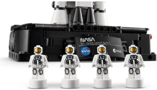 LEGO Technic NASA Artemis ruimteraket 42221 voor €40,79 bij Bol