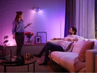 Philips Hue White and Color Ambiance starterkit voor €113,99 bij Philips Hue
