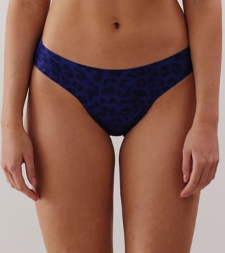Tanga menstruel flux moyen en microfibre à 8,99€