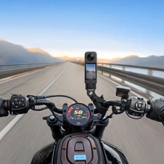 Insta360 X4 360-graden action camera Motorcycle Bundle voor €349 bij Cameranu