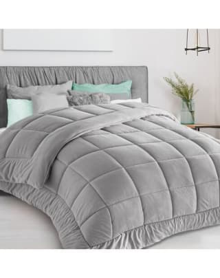 Couette polaire biface Idomya 300 gsm de 240x260 cm à 69€