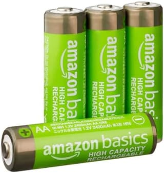 Lot de 4 piles rechargeables AA Amazon Basics 2400 mAh pour 6,29€ chez Amazon