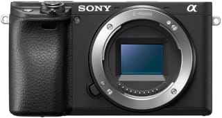 Sony Alpha 6400 APS-C spiegelloze camera voor €628,09 bij Amazon