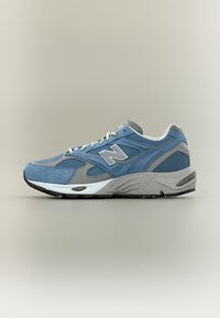 New Balance U880R unisex sneakers voor €83,95 bij Zalando