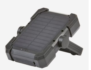 ADVENTURIDGE Solar powerbank voor €16,99 bij de Aldi