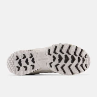 Tot 50% korting op schoenen en alle sokken bij New Balance