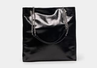 Bolso shopper asa cadena por 9.99€.
