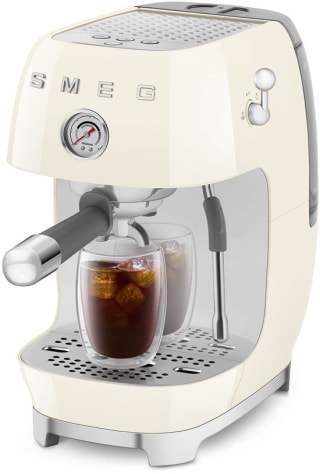 SMEG ECF03CREU handmatige espressomachine voor €349 bij Bol