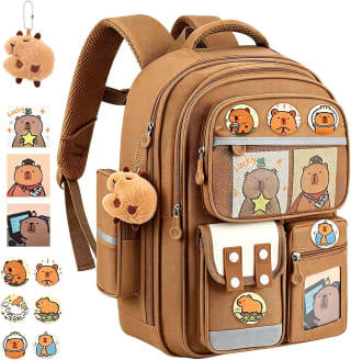 Mochila Capibara con Accesorios y Colgantes por $199 en Amazon