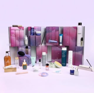 Bijenkorf Beauty Adventskalender 2025 voor €84,97