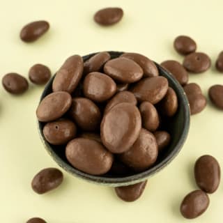 1+1 gratis op Chocolade rozijnen melk XXL 600 gram bij De Notenshop