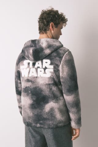 Women'secret Bata corta hombre borreguito Star Wars gris por 14.39€