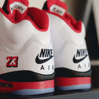 Baskets Nike air Jordan 5 Fire Red à 166€