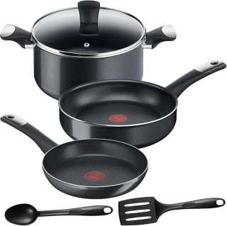 T-Fal Batería 6 Piezas Hard Titanium Plus por $1,400 | Amazon