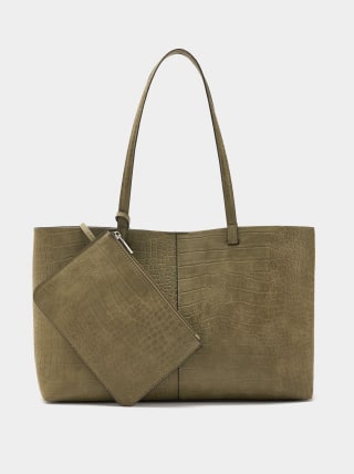 Bolso shopper grabado animal con bolsa por 17.99€.