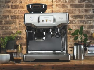Sage The Barista Touch SES880 voor €699 bij iBOOD