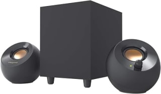 Creative Pebble Plus 2.1 altavoces de computadora por $749.99 en Amazon