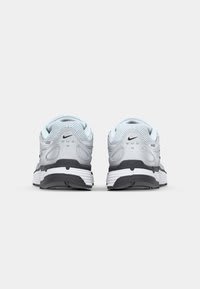 Nike P 6000 sneakers voor €70,36 bij Zalando
