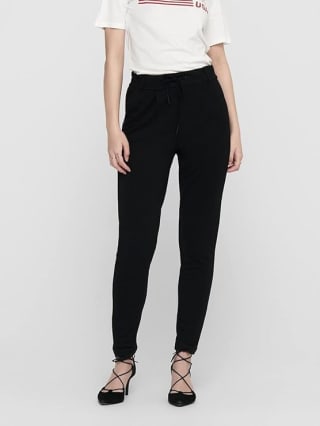 Only Poptrash Life Easy Broek voor €19,53 bij Amazon