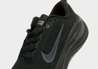 Nike Vomero Plus hardloopschoenen voor €120