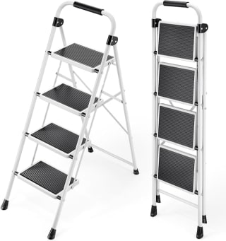 KINGRACK Escalera plegable 4 peldaños por 38,57€ en Amazon