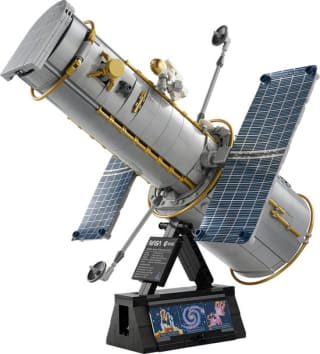 LEGO Icons Ruimtetelescoop Hubble (11382) voor €87,77 bij Bol