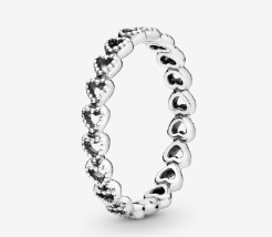 Anillo Amor Entrelazado Pandora Moments $42.000 solo en PandoraOficial.cl