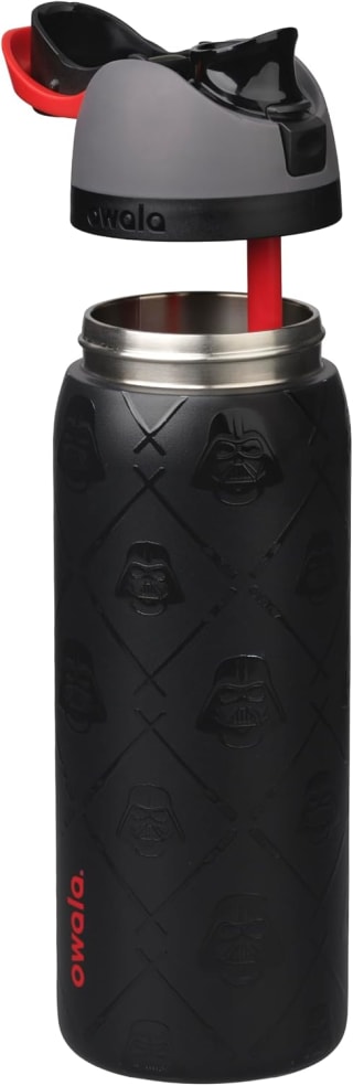 Owala Star Wars FreeSip 32 oz por $646.74 en Amazon