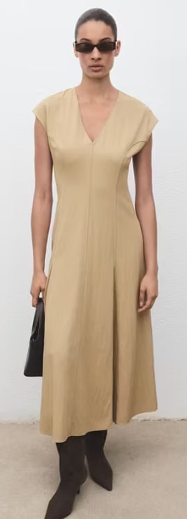 Vestido cuello pico costuras por 9.99€