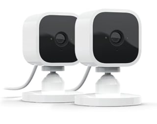 2 cámaras Blink Mini Cámara de seguridad inteligente compacta por 21.99
