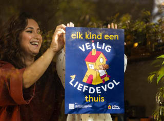 Gratis Liefdevol Thuis-poster bij Het Vergeten Kind