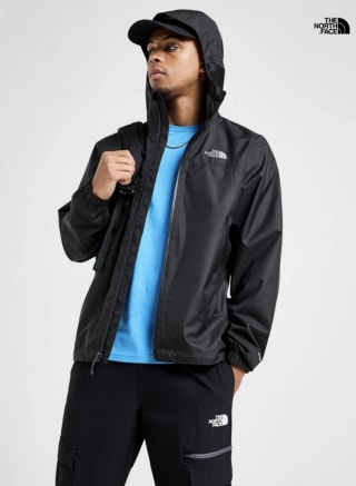 Chaqueta con capucha The North Face OST negra por 63€