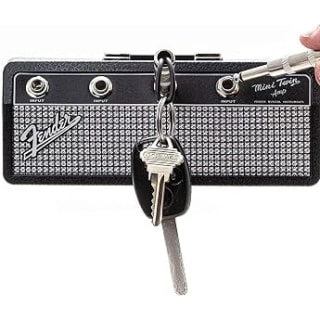 Akasenko Porta Llaves de Amplificador Marshall por $199 en Amazon