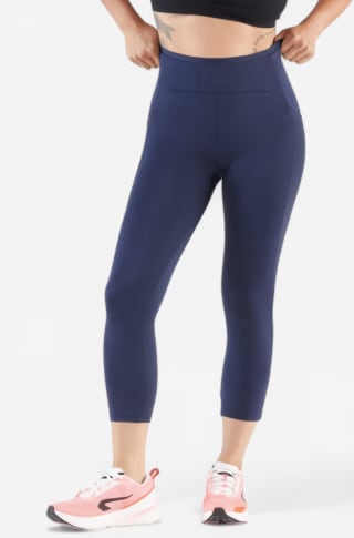 Leggings cortos running transpirables Mujer KIPRUN Run 500 Confort azul por 3.99€