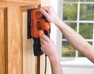 BLACK+DECKER KA320EKA-QS vlakschuurmachine voor €34 bij Bol