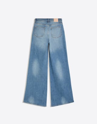 Jeans wide leg tiro alto por 14,99€ en Bershka