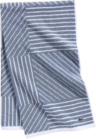 Lacoste Guethary - Toalla de baño de algodón (76 x 137 cm) por $540 en Amazon
