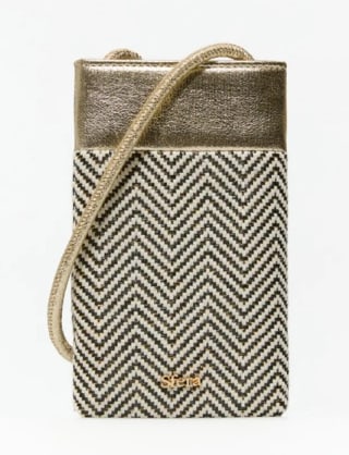 Mobilpurse de Sfera rafia étnica por 4.99€.